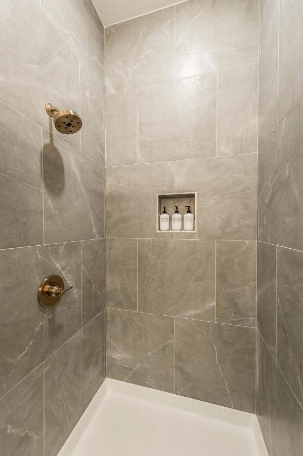 Brand New 4 Bedroom 4Bath Townhome With Amazing Rooftop! Nashville Exterior photo